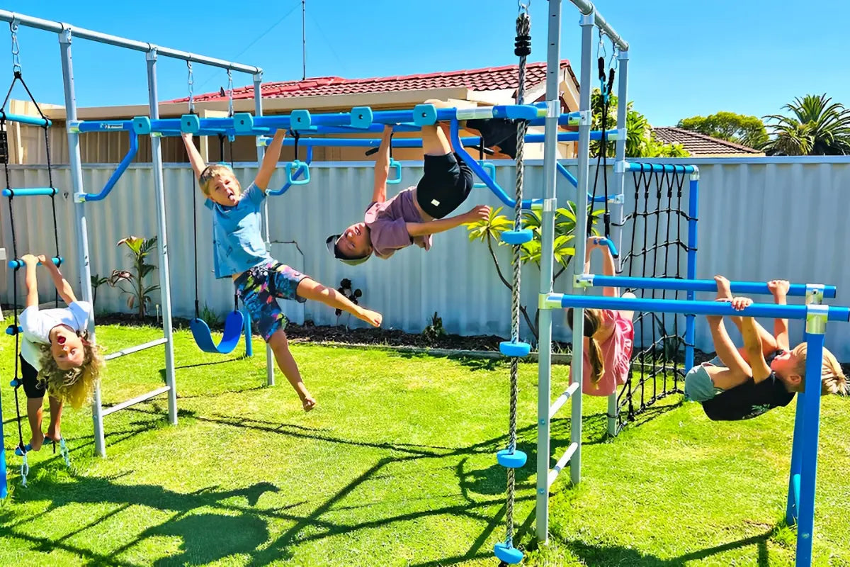 Monkey bars, climbing jungle gym and climbing frames difference